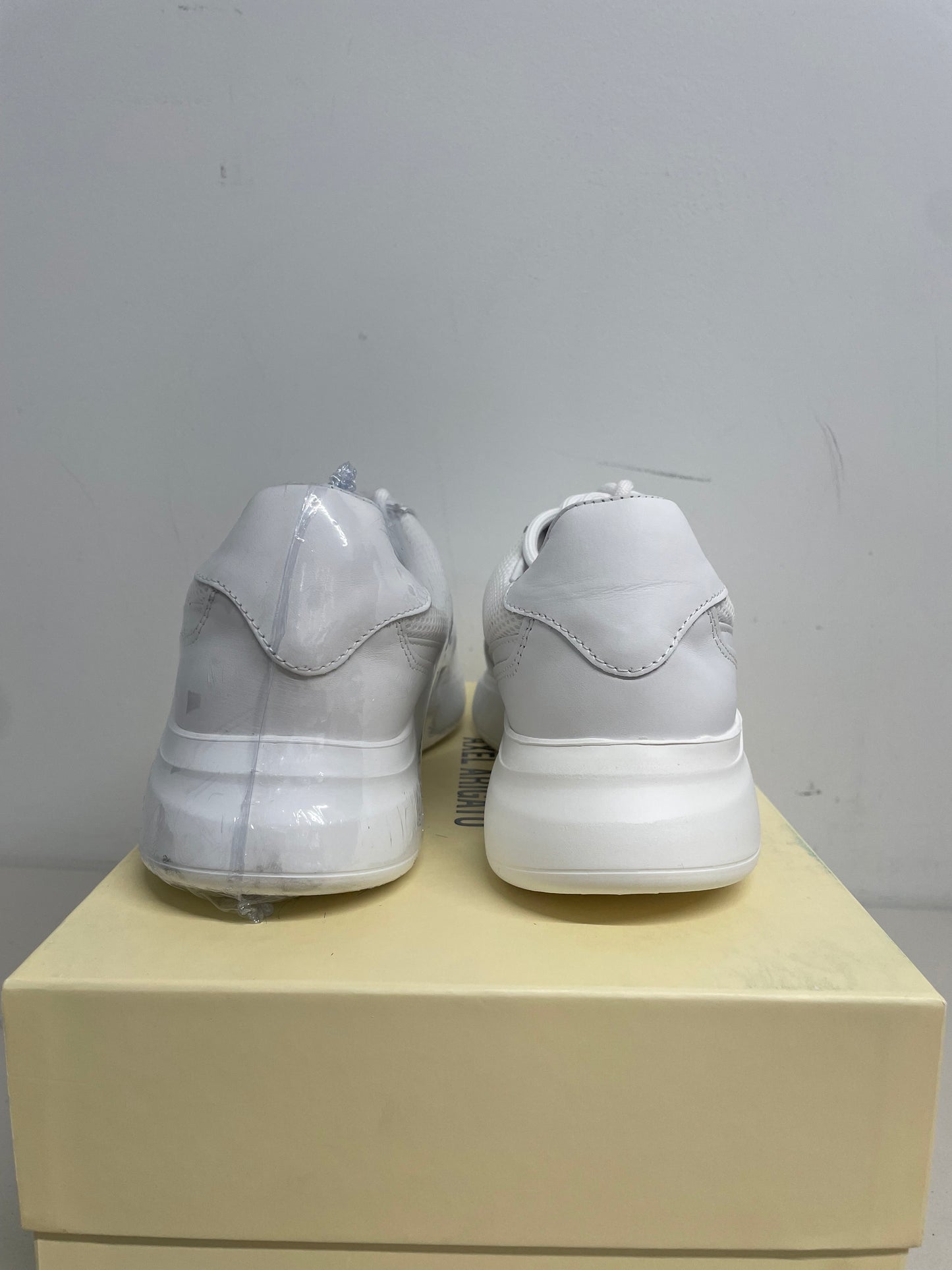 Axel Arigato “genesis”